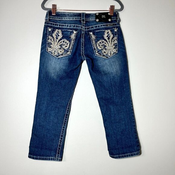 Miss Me Women Jeans 26x22 Blue Low-Rise Fleur-de-Lis Pockets Stretch Denim Capri - Picture 2 of 11